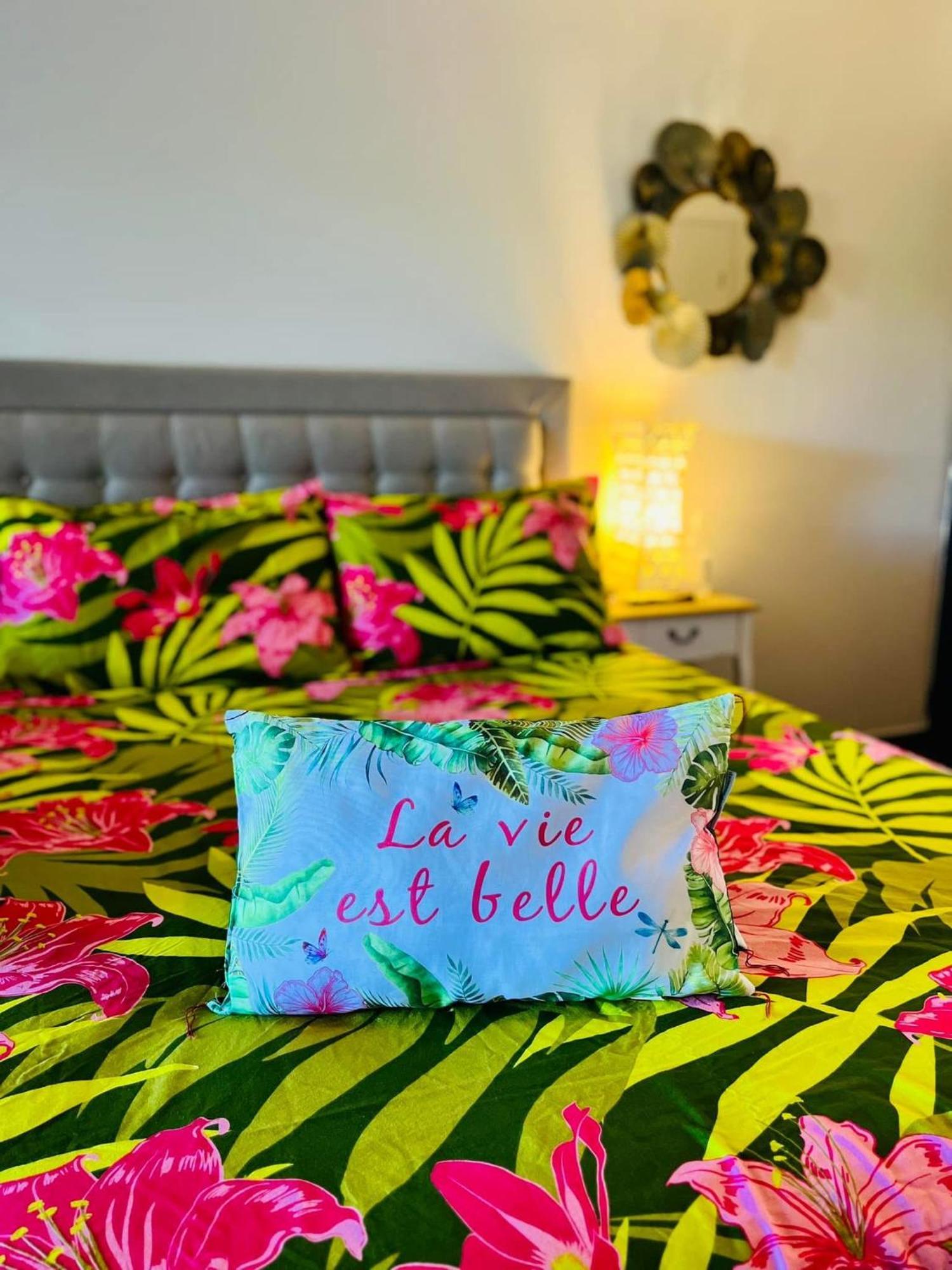 Tehautahi Cozy Lodge 2 Papeete  Luaran gambar